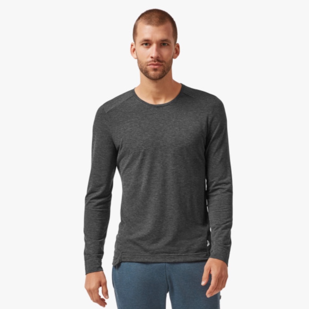 NWOT On Cloud Running Black Gray Comfort Long T Sleeve Performance Sz XL